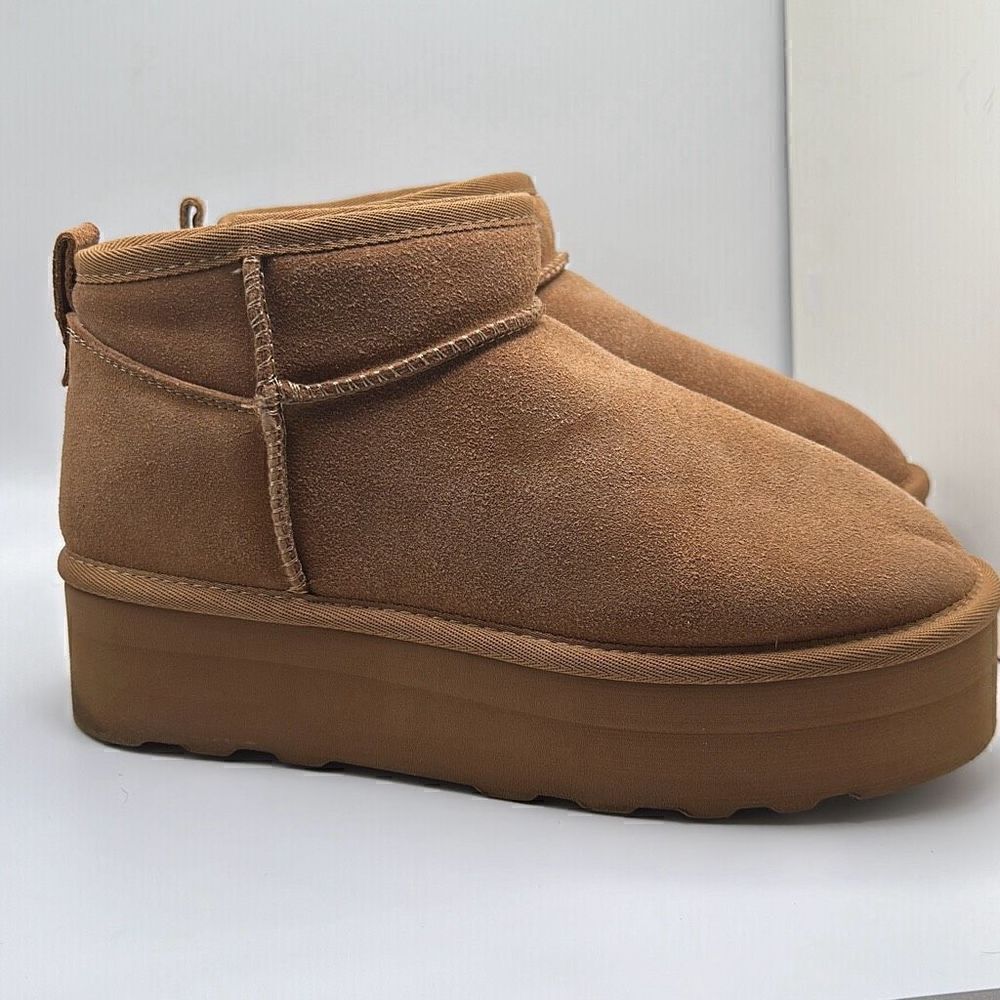CUSHIONAIRE Women's Genuine Suede pull on platform boot +Memory Foam 9 CHESTNUT